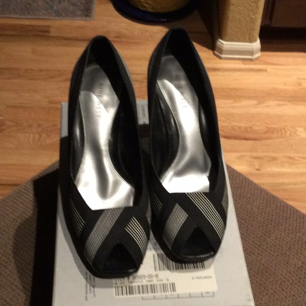 Nine West open toe heels
